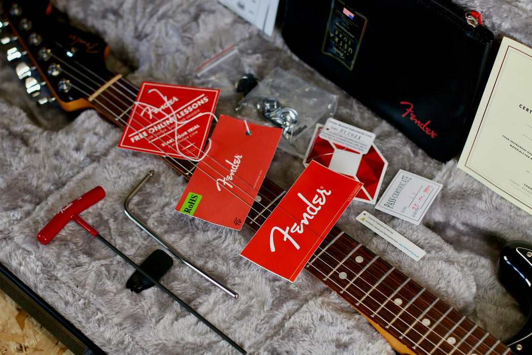 2021 Fender Stratocaster ULTRA Luxe in 2 Colour Sunburst w/OHSC - Pre-owned