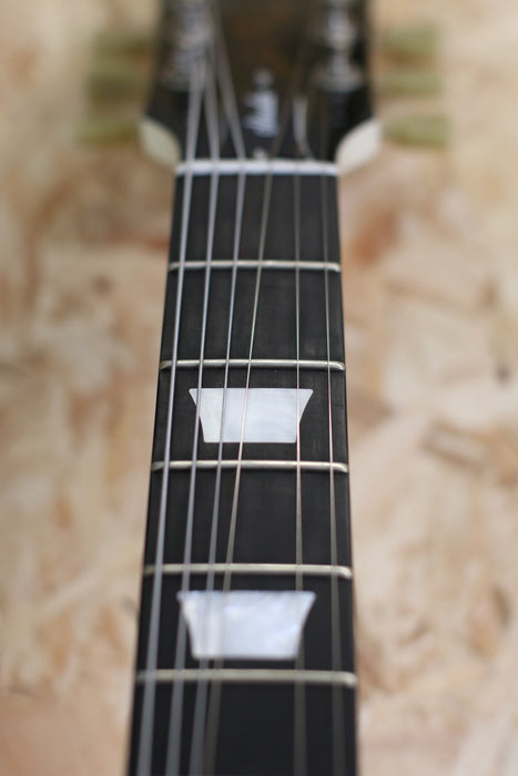 2011 Gibson Les Paul Studio in Alpine White w/Gibson Case - Pre-owned