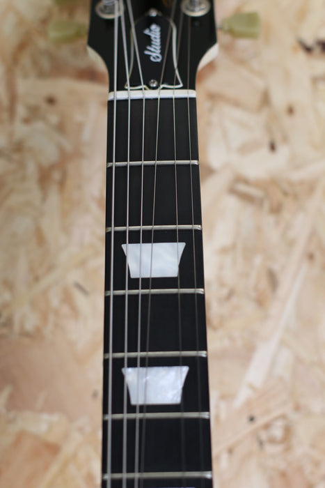 2011 Gibson Les Paul Studio in Alpine White w/Gibson Case - Pre-owned