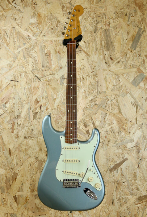 2022 Fender Vintera 60s Stratocaster in Ice Blue Metallic - Pre-owned