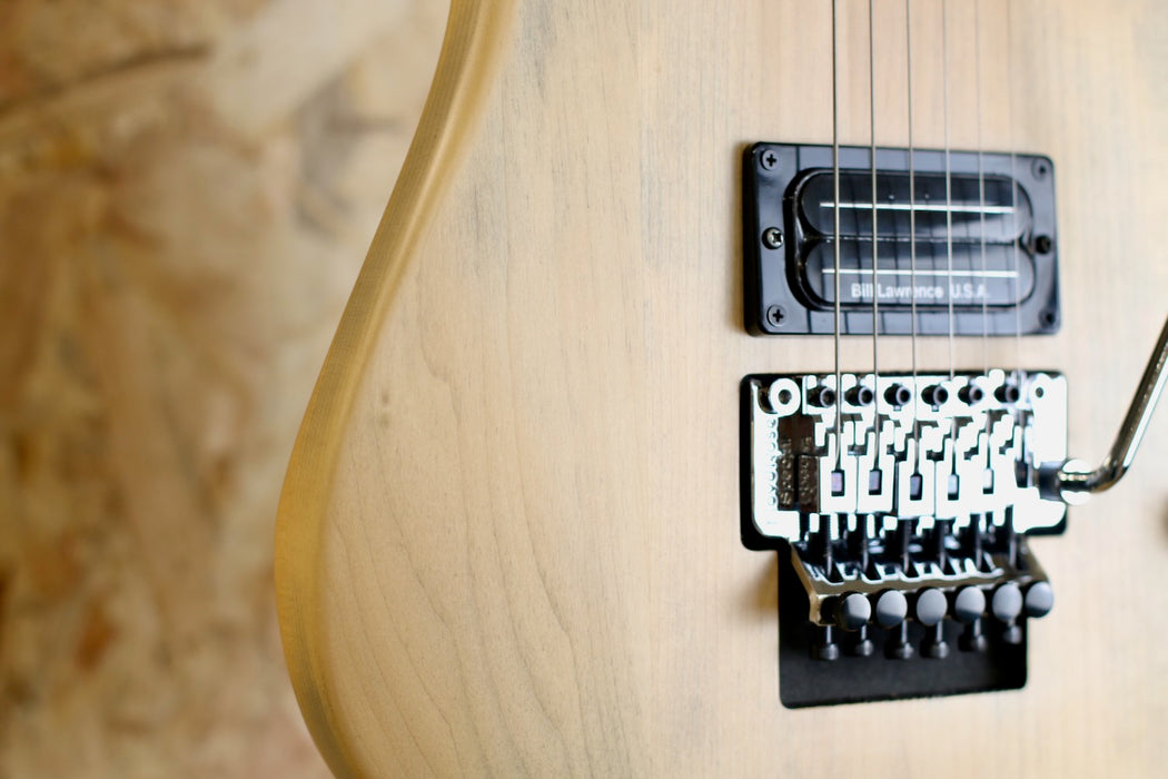 2018 Washburn N2 NUNO Natural Matte w/Gigbag - Pre-Owned