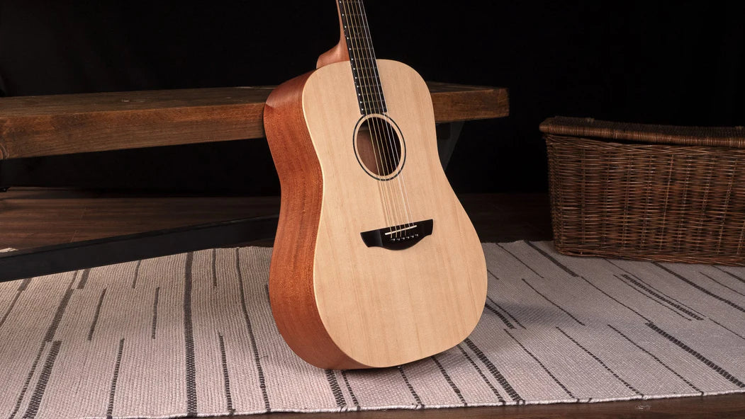 Faith Naked Saturn Acoustic Solid Spruce/Mahogany Guitar w/ Gigbag