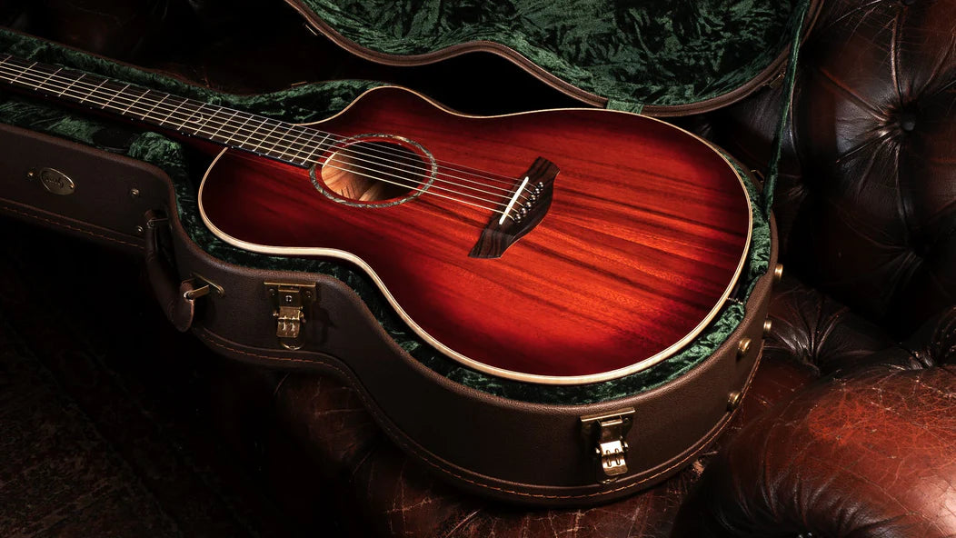 Faith Neptune Blood Moon Electro Acoustic Guitar w/Hardcase - Cutaway - Solid Trembesi