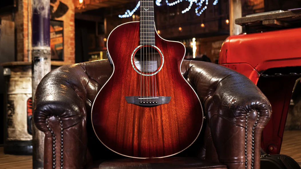 Faith Neptune Blood Moon Electro Acoustic Guitar w/Hardcase - Cutaway - Solid Trembesi