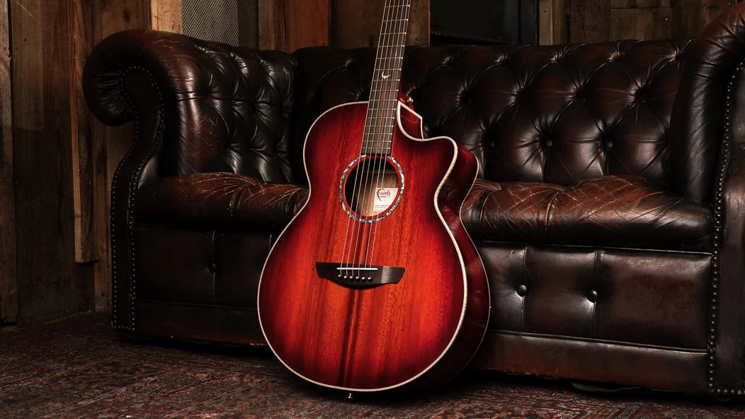 Faith Venus Blood Moon Electro Acoustic Guitar Cutaway Inc/Hardcase